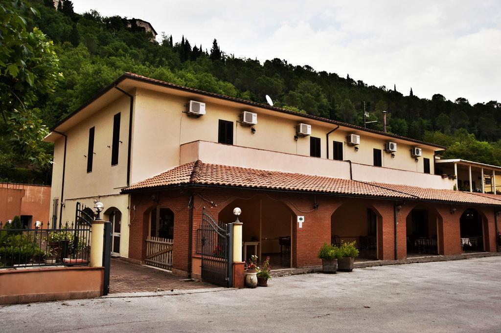 Albergo Magrini Della Genga Genga  Exterior foto