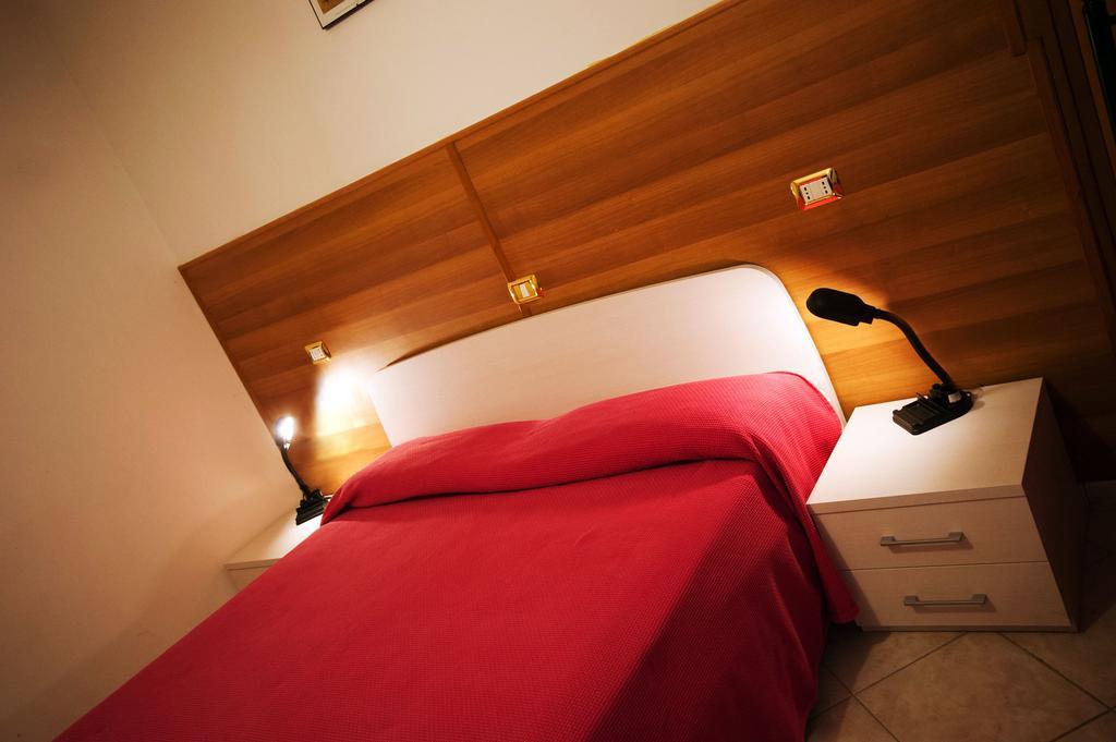 Albergo Magrini Della Genga Genga  Cameră foto
