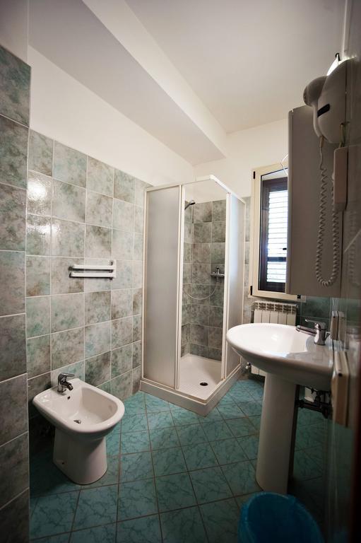 Albergo Magrini Della Genga Genga  Cameră foto